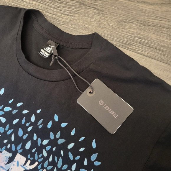 New Men’s Red Bubble T-Shirt Birches Red Fox Artist Little Clyde NWT Large Black - Picture 3 of 5